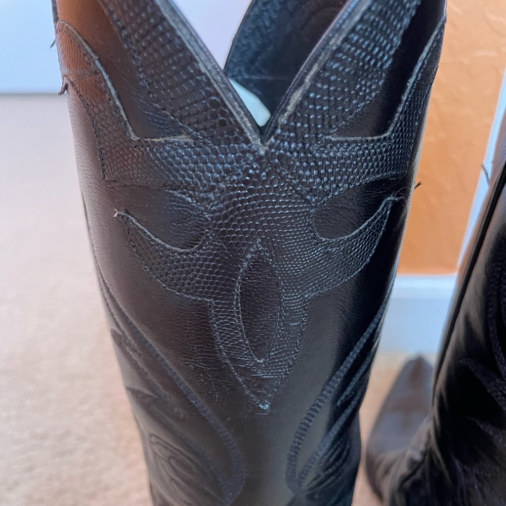 Tony Lama’s Lizard cowboy boots. Size 6 1/2. Black - Picture 4 of 9